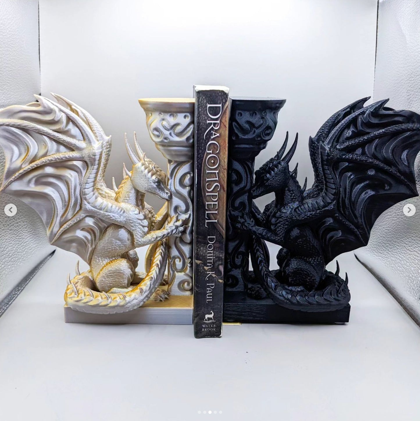 Bookend Dragões (par)